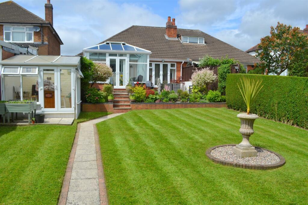 Garden 3.JPG