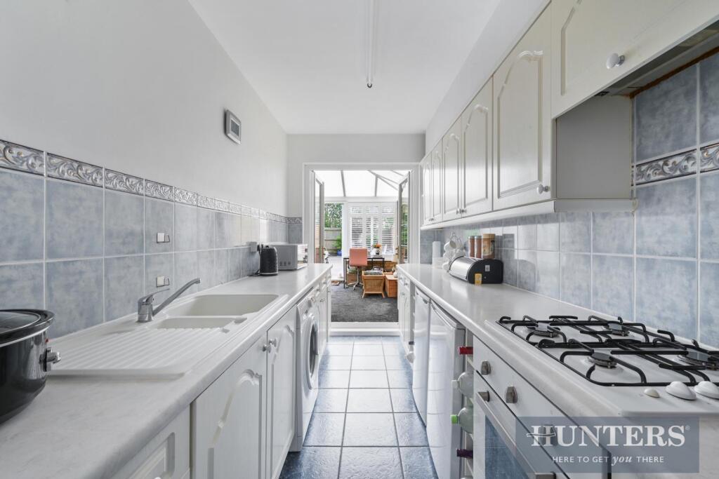 LANGLEY AVENUE (8).jpg