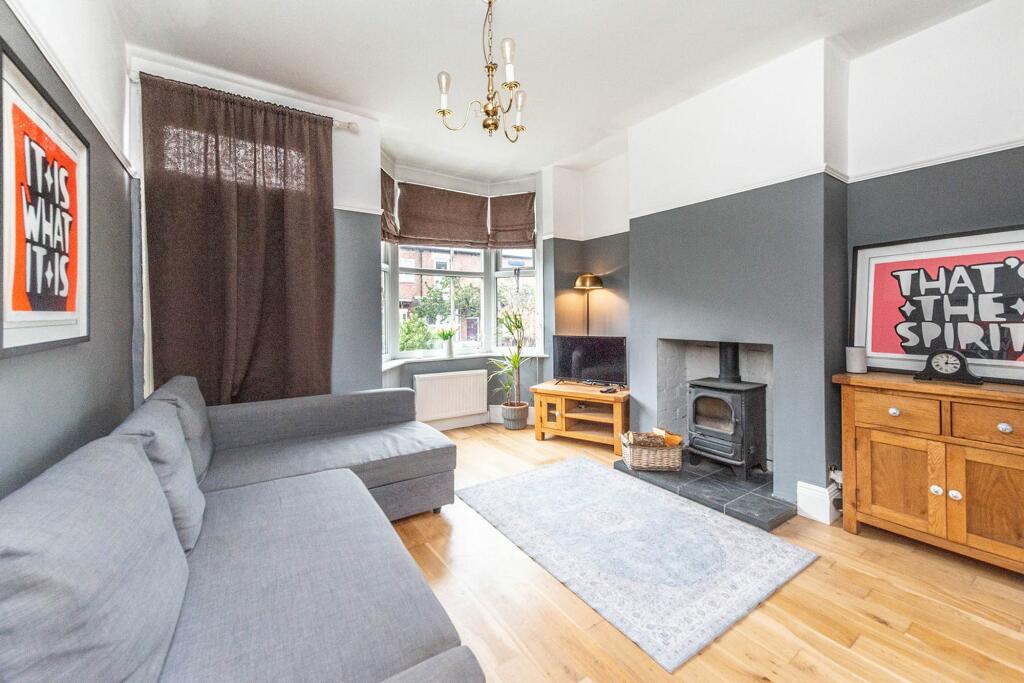 SITTING ROOM DINING ROOM AND KITCHEN
