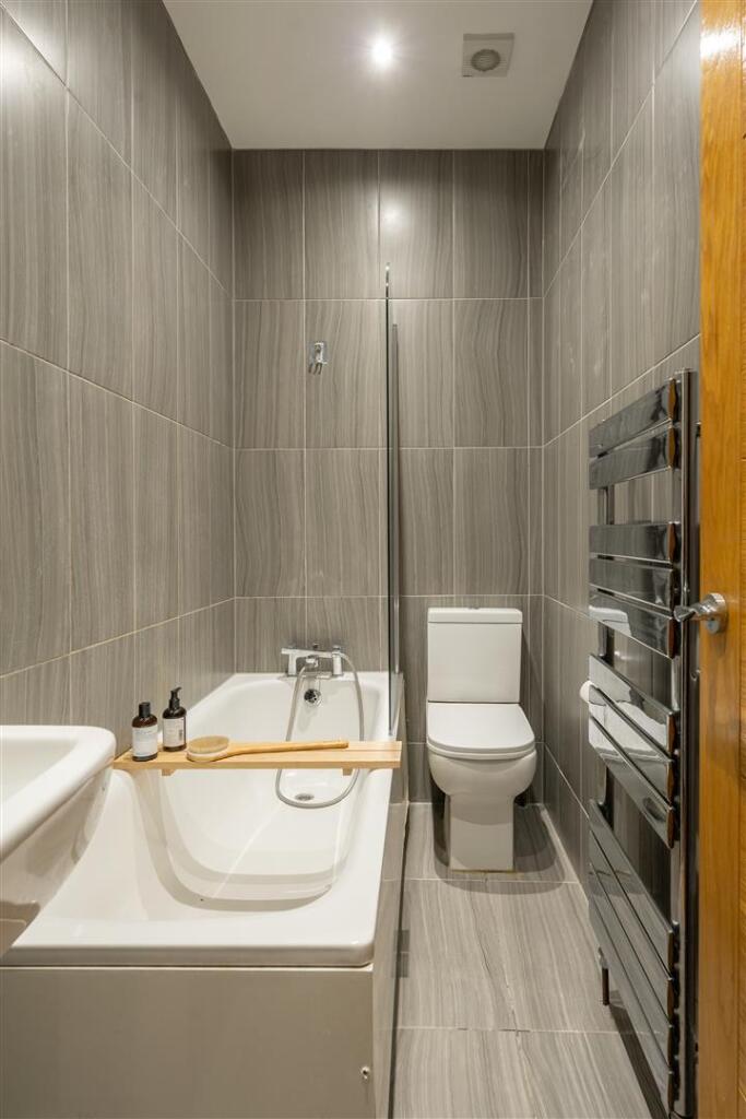 Bathroom-2.jpg