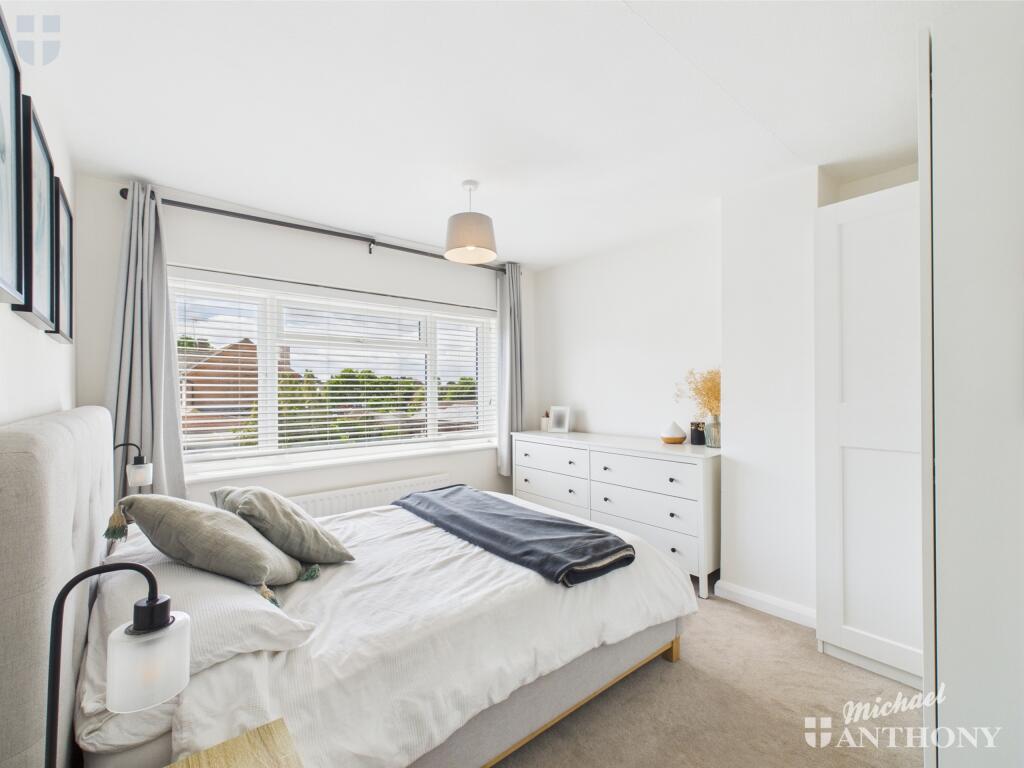 CAM03218G0-PR0671-STILL001