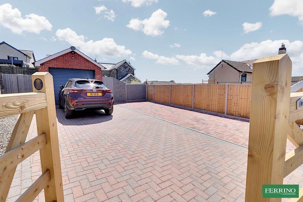 Driveway &amp; Garage