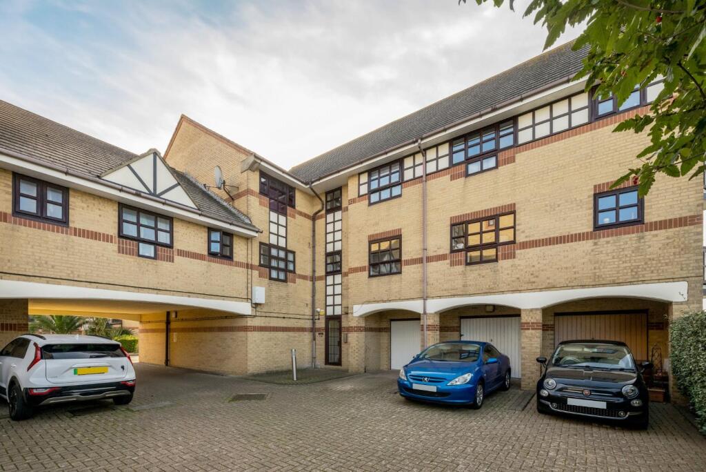 Flat 5, St Nicholas Place -14.jpg