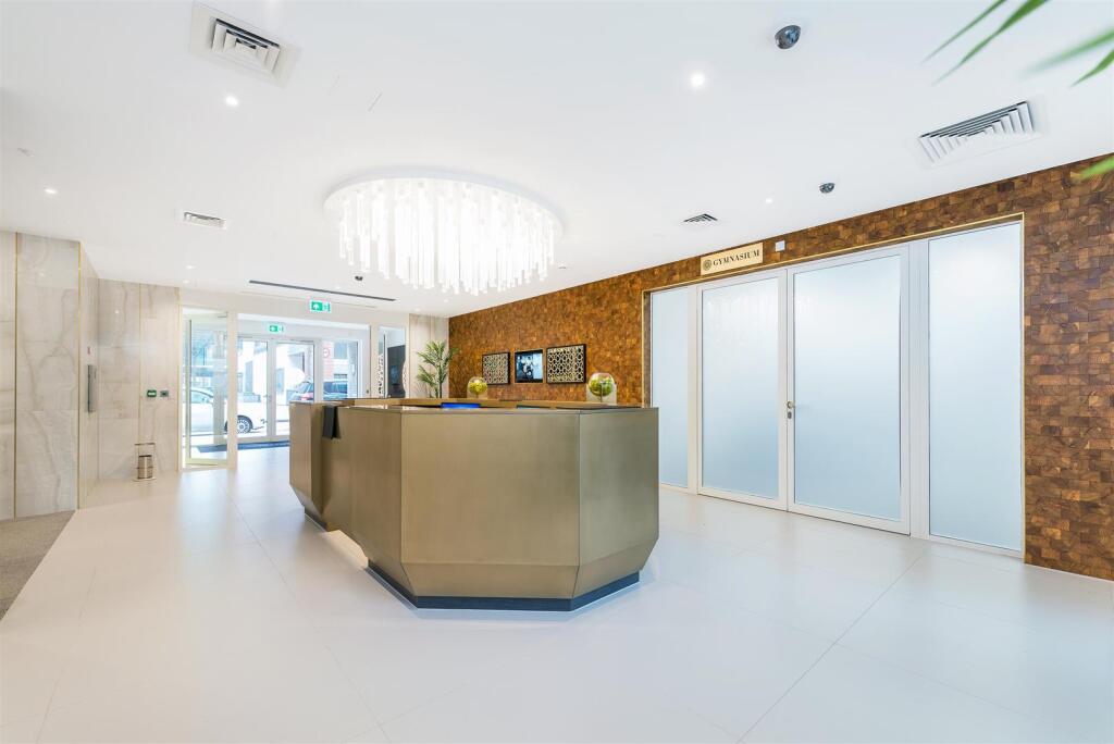 Foyer.jpg