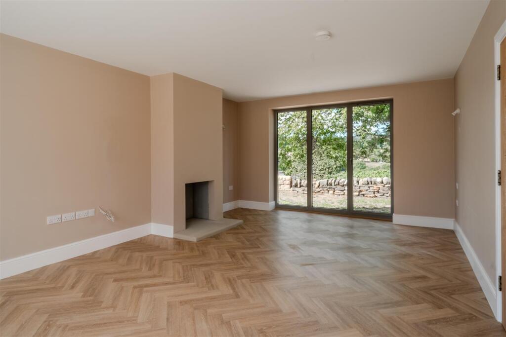 Living Room.jpg