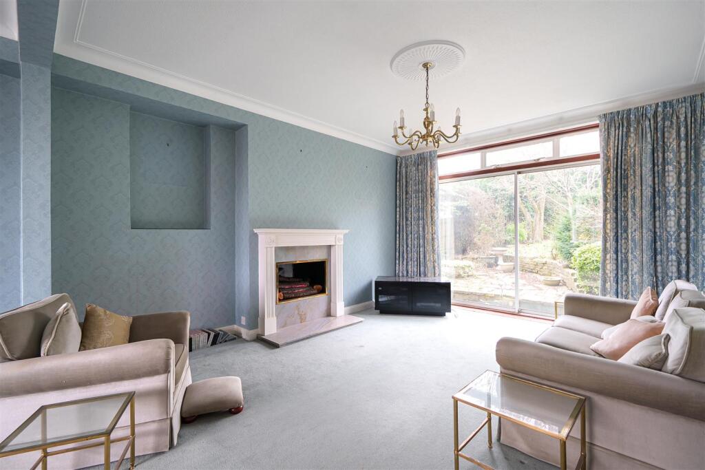 Rear Through Lounge.jpg