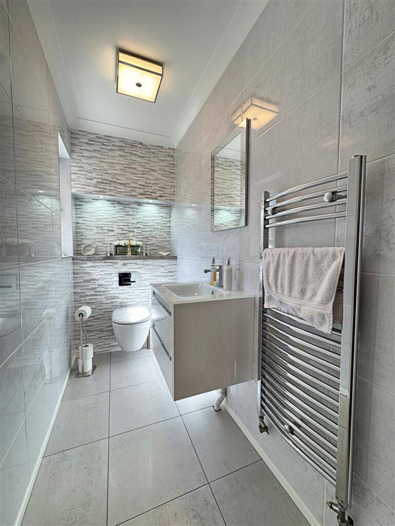 Cloakroom Wc