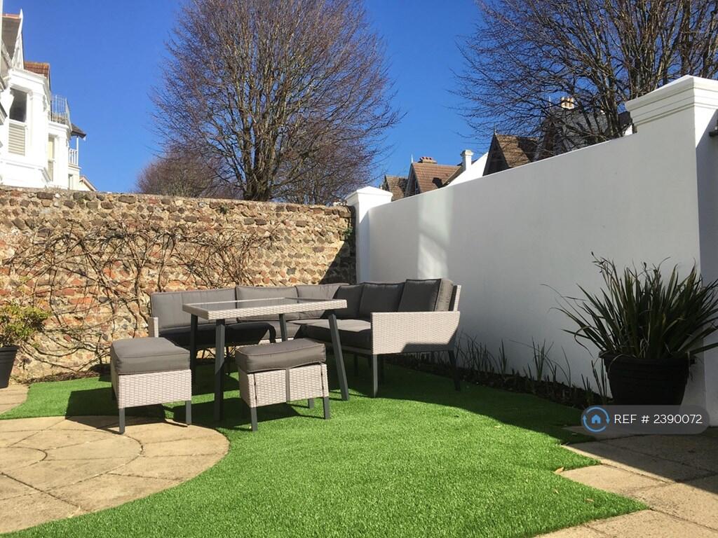 Garden Furniture Belongs To Current Tenant