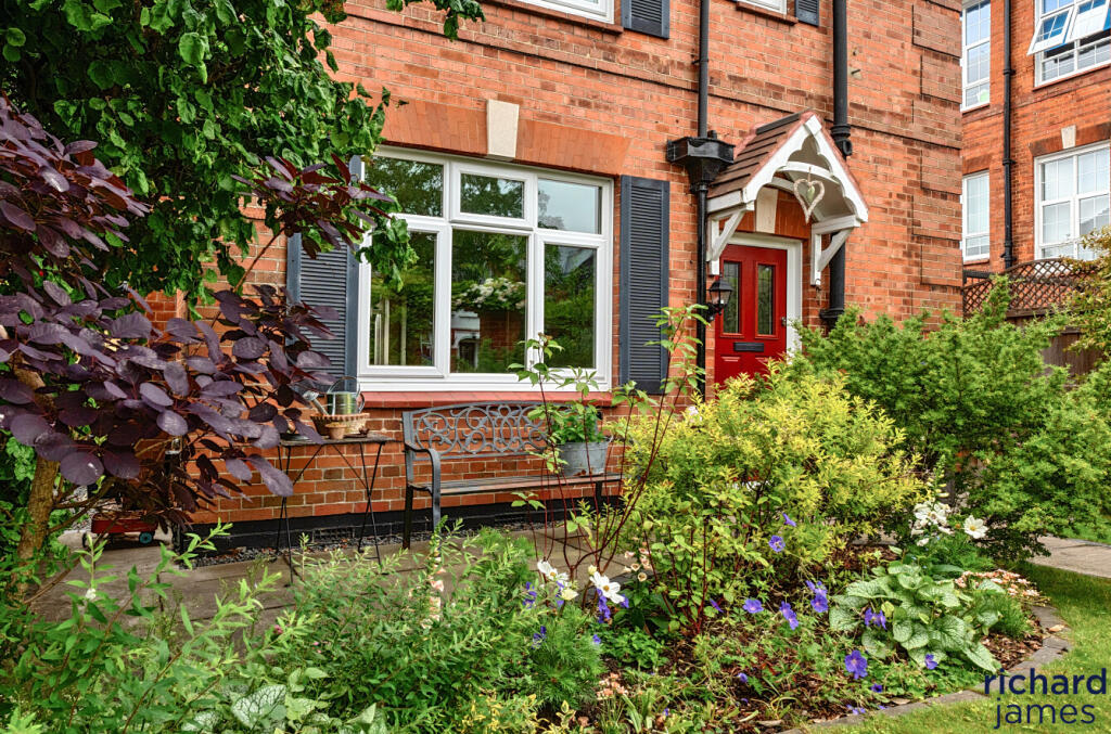 18a2f64ee5174f1ead40914fb099bbd5