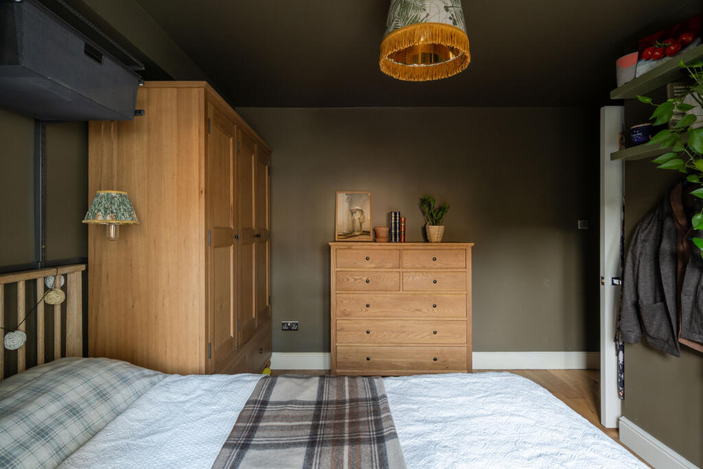 258444 - Lordship Lane, London SE22 - high res ...