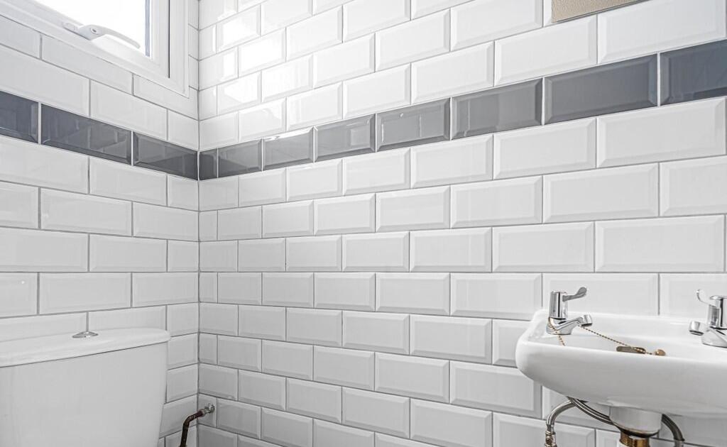 83c31d46-c05b-4d6...