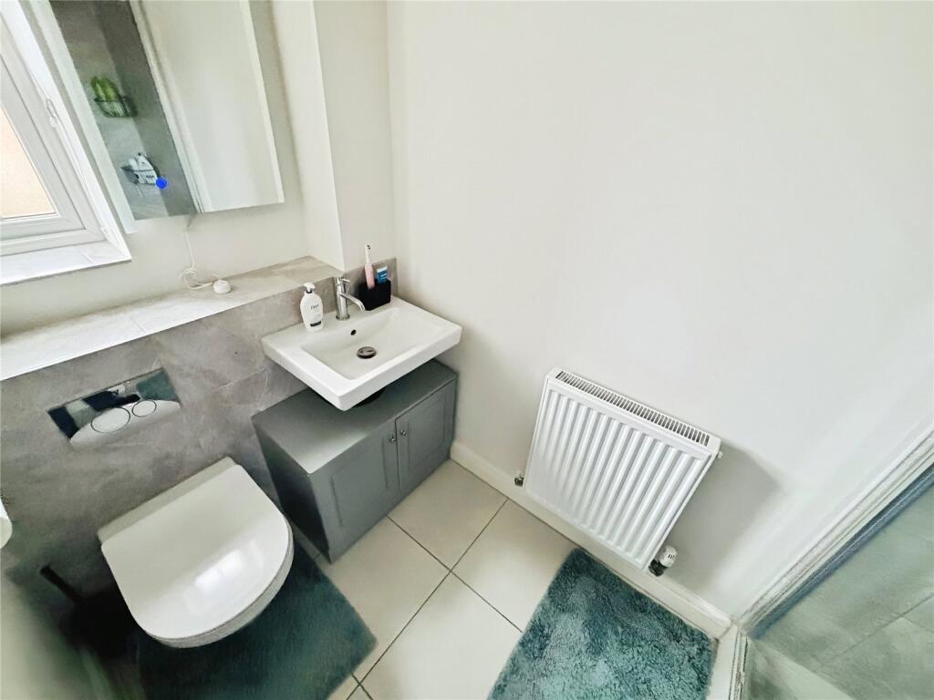 Ensuite Bathroom