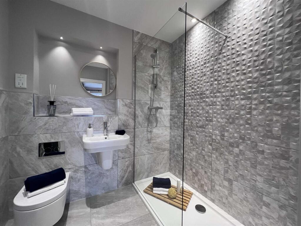 En-suite Shower Room
