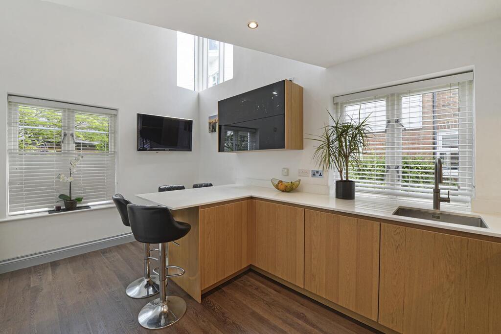 Kitchen/Breakfast Room