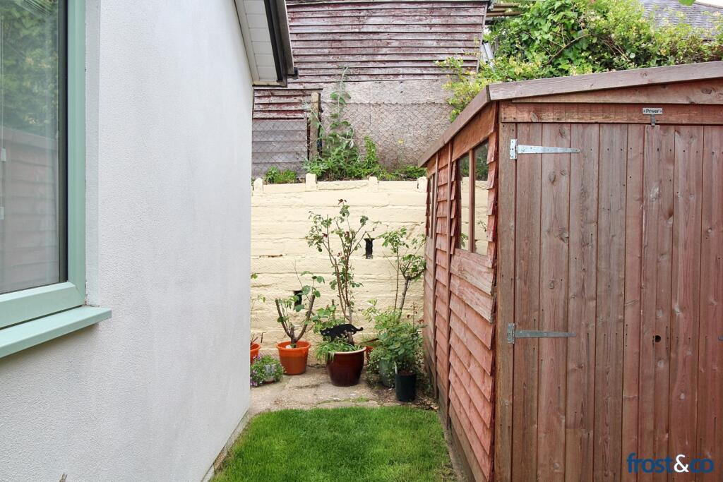 Garden to Side