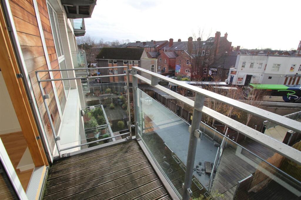 Lounge Balcony