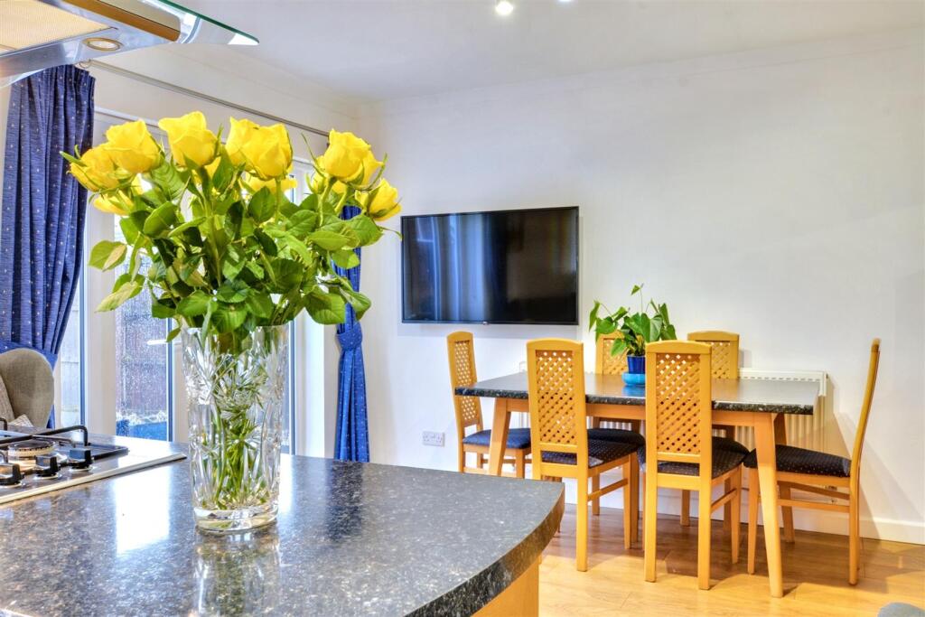 Kitchen Diner_3.jpeg