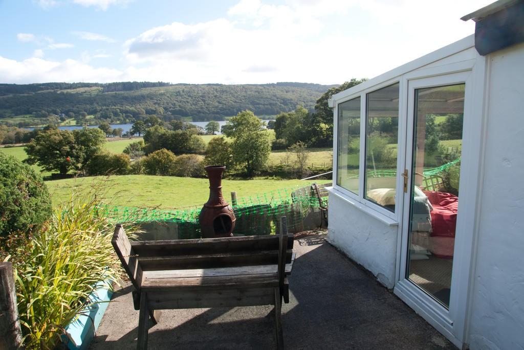 Summer House Seat...