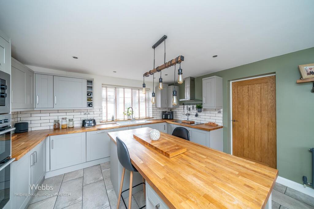 © Webbs Estate Agents © (47 of 105).jpg