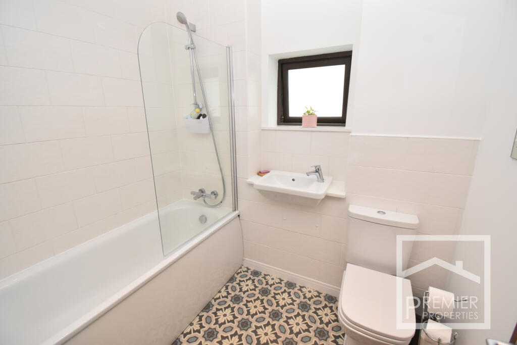 Main bathroom