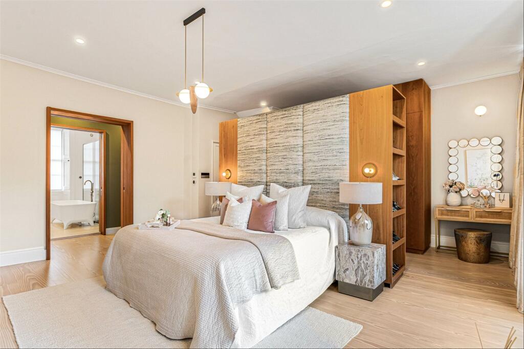 Principal Bedroom