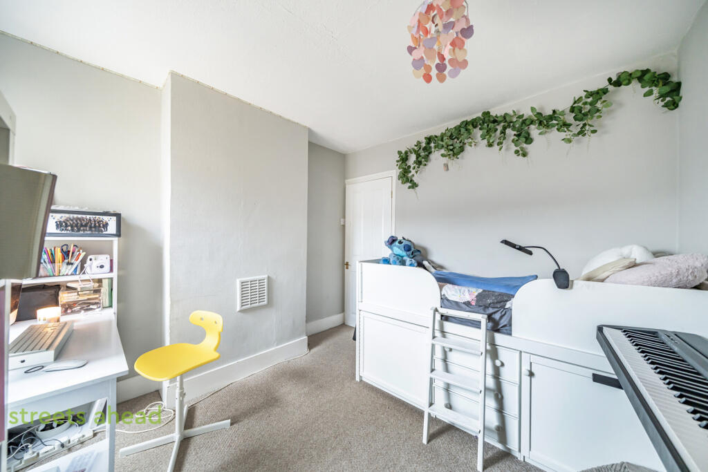 d760ff00-8b70-4fd...