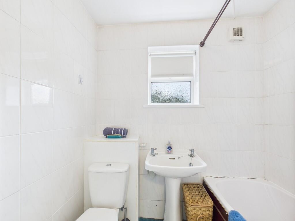 CAM01835G0-PR0273...