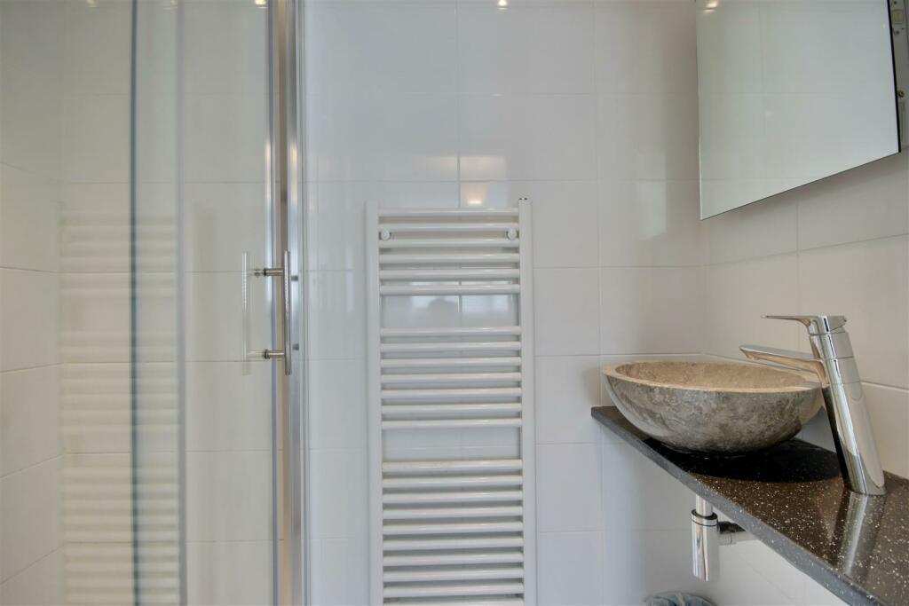 Ensuite Two