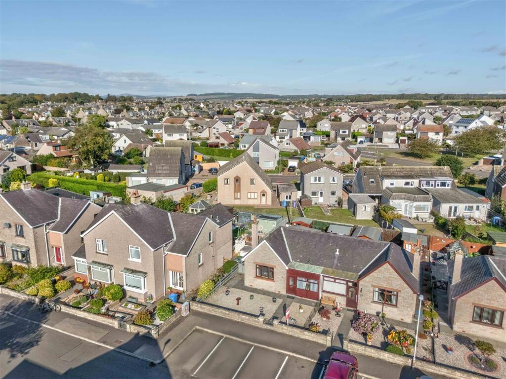 14 Lowson Avenue Carnoustie-5.JPG