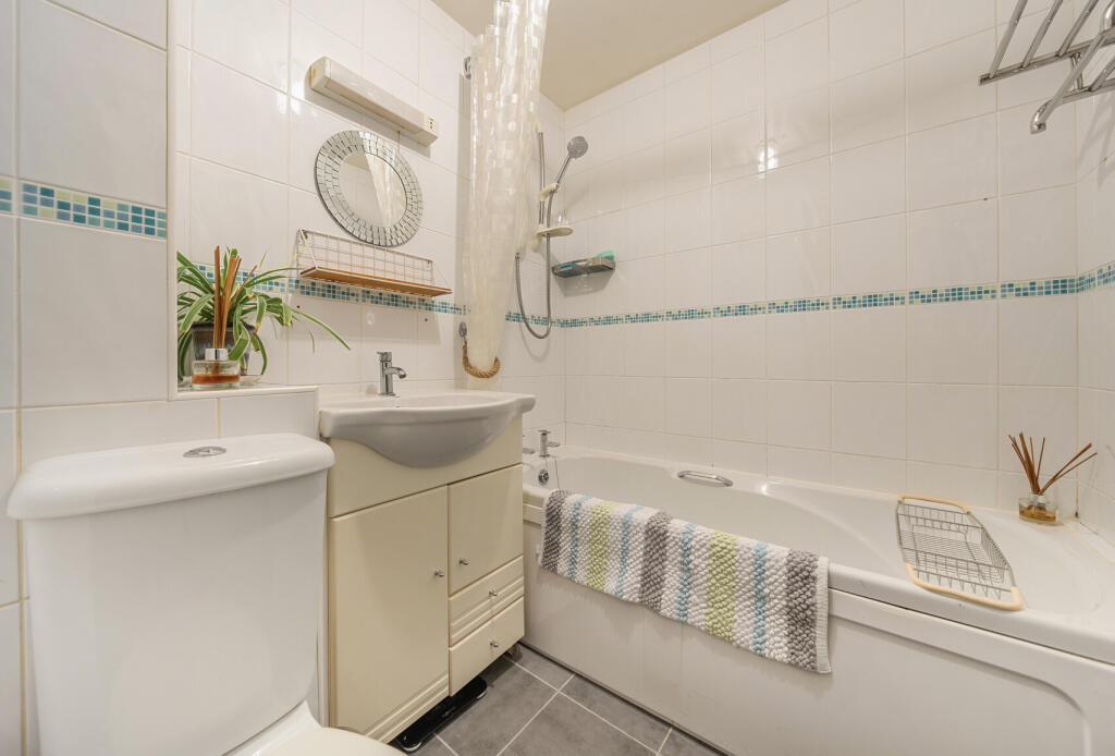 1333135-7-688c806...