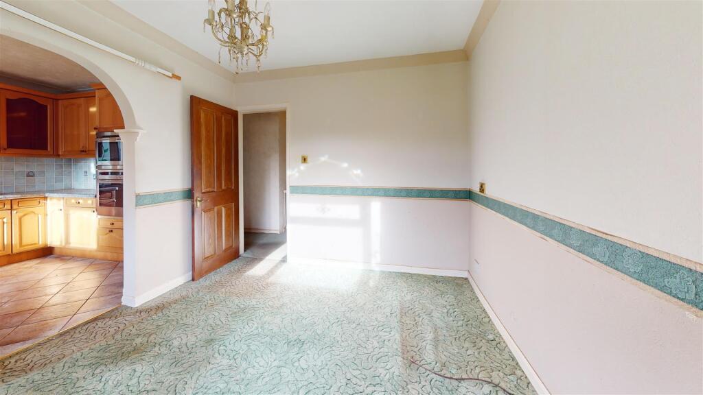 Crud-Y-Awel-Dining-Room.jpg
