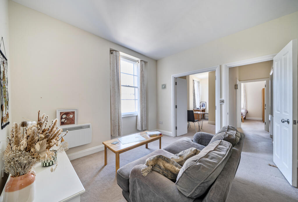 1354383-10-68c2d7...