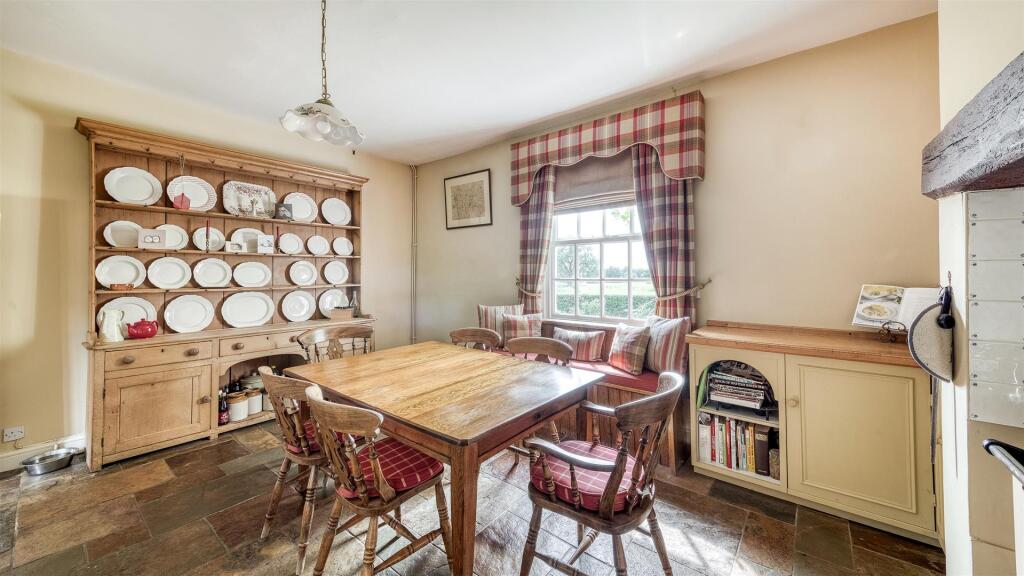 Farmhouse Kitchen/Dining Room