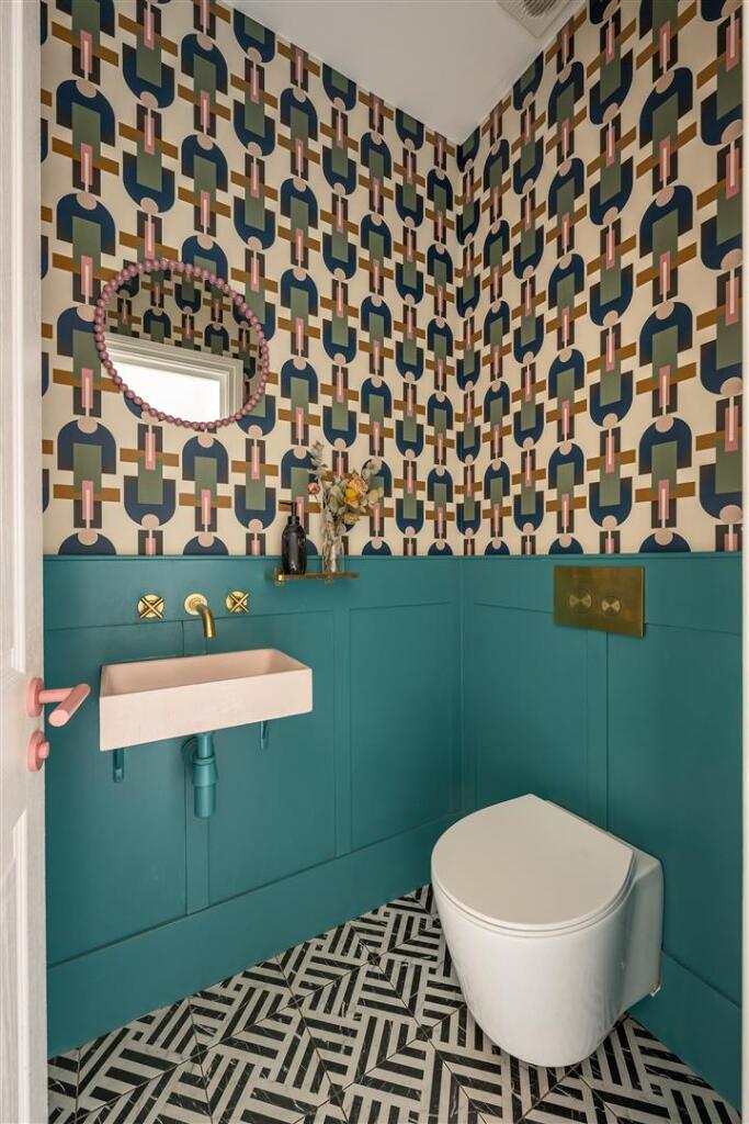 Downstairs-WC.jpg
