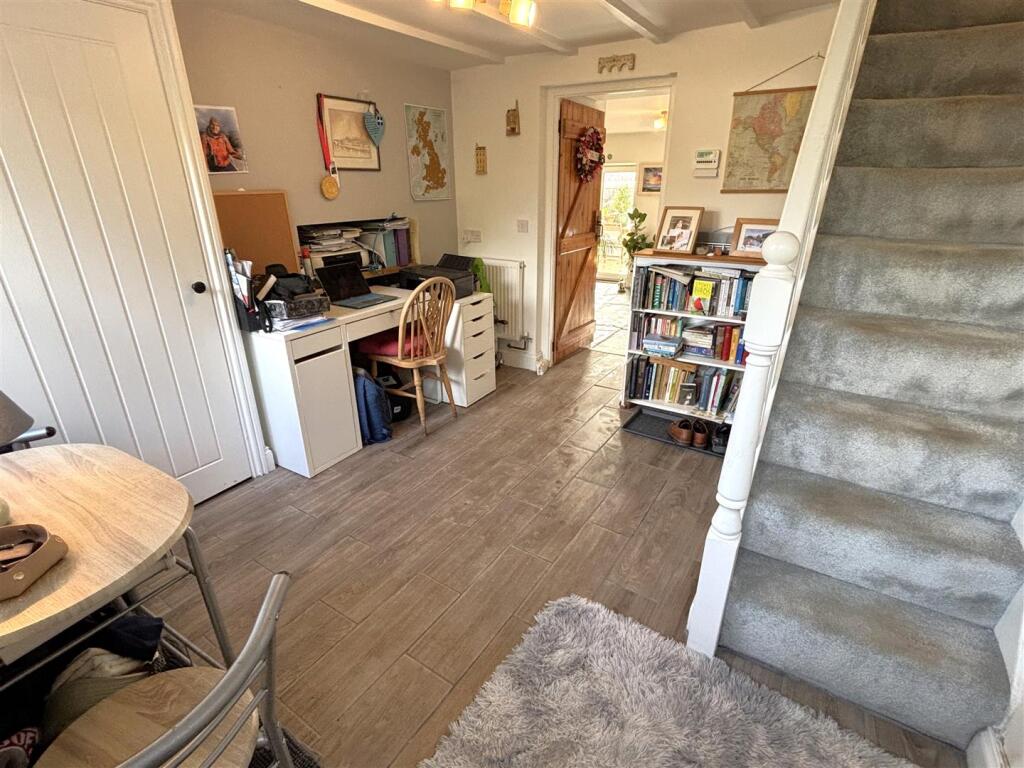 Entrance Hall-Reception.jpeg