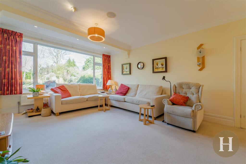 Hadleigh Estate Agents-13.jpg