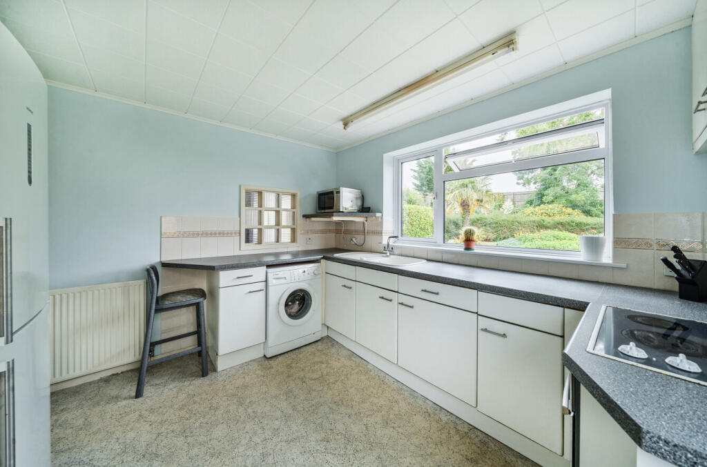 1317677-8-68628d3...