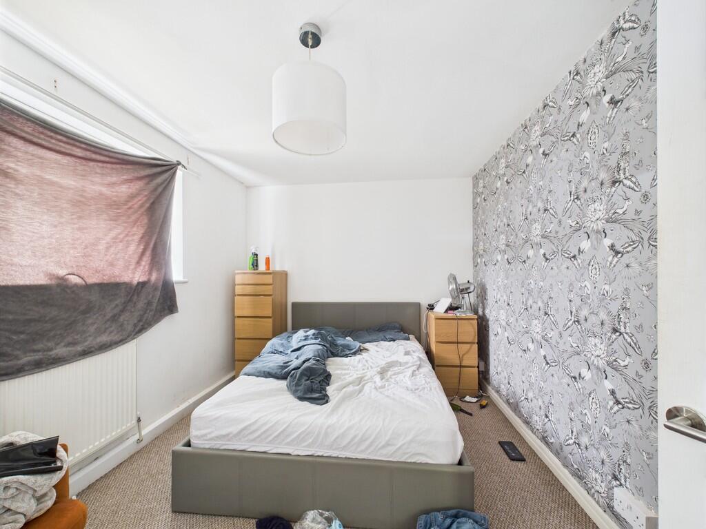 CAM02089G0-PR0526...