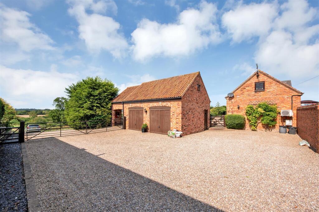 The Covert, Elton WEB PH-49.jpg