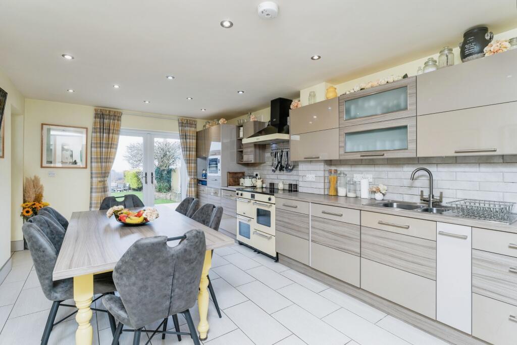 Breakfast Kitchen