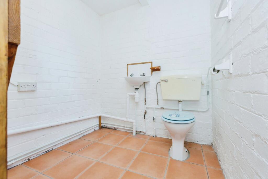 Ground Floor WC