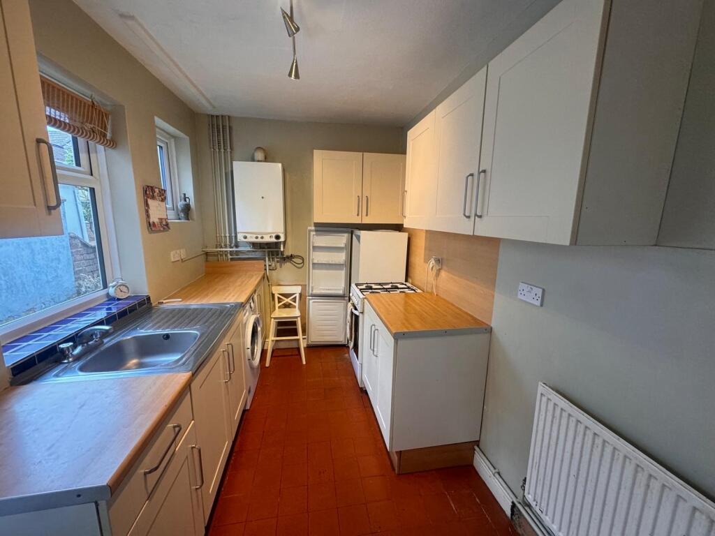 Kitchen 1