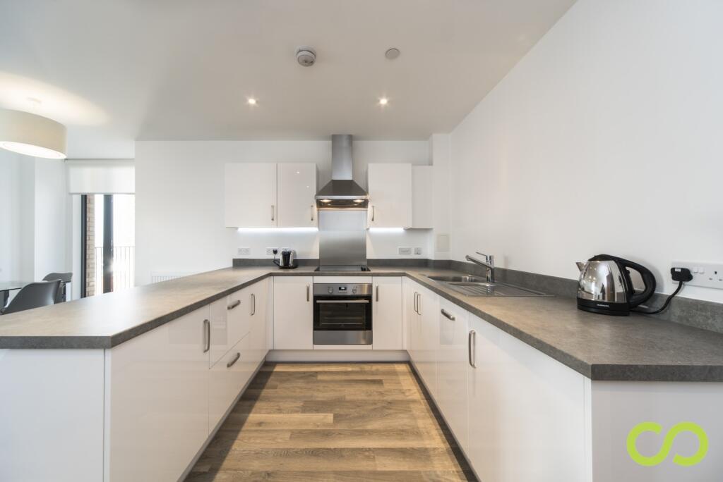 kitchen (Main)