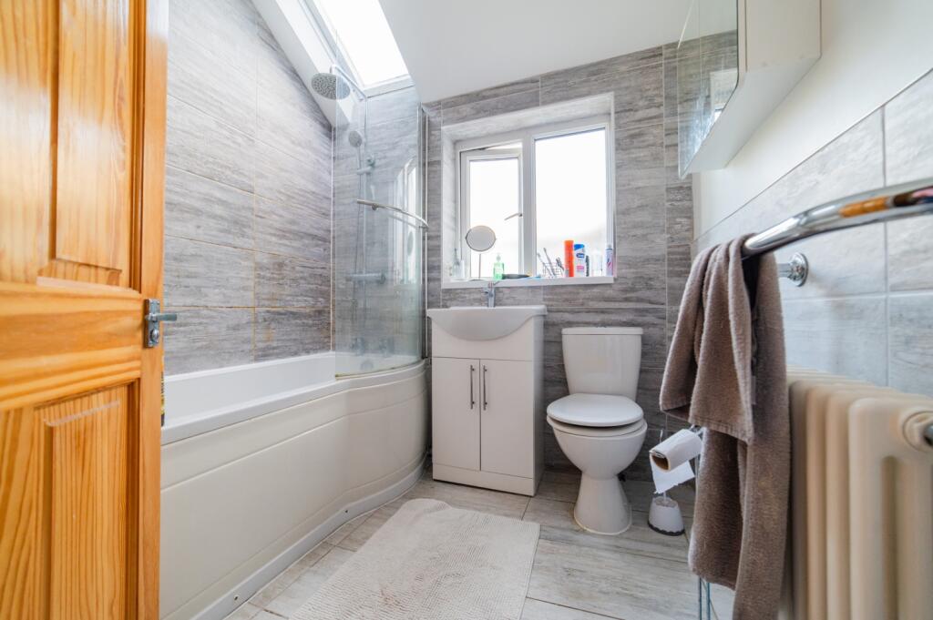 Call 02920 454555 to secure your viewing_11