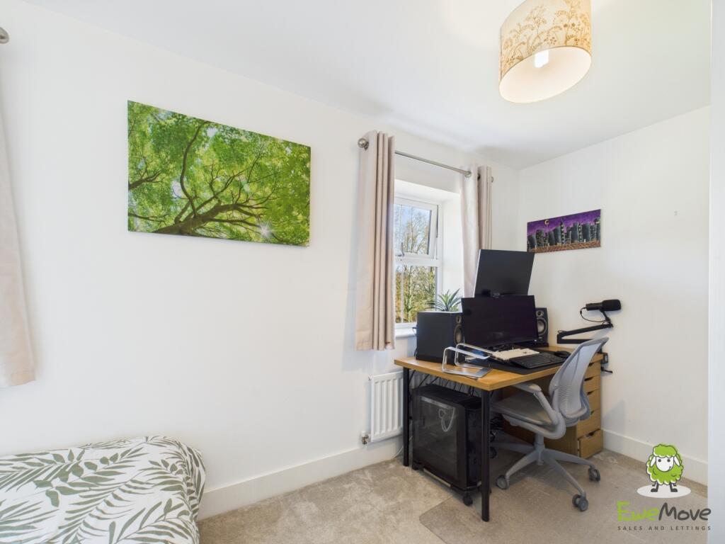 CAM03778G0-PR0188-STILL006