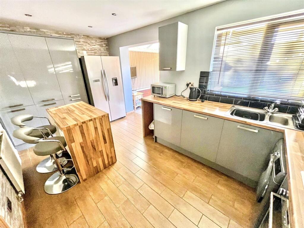 Breakfast Kitchen