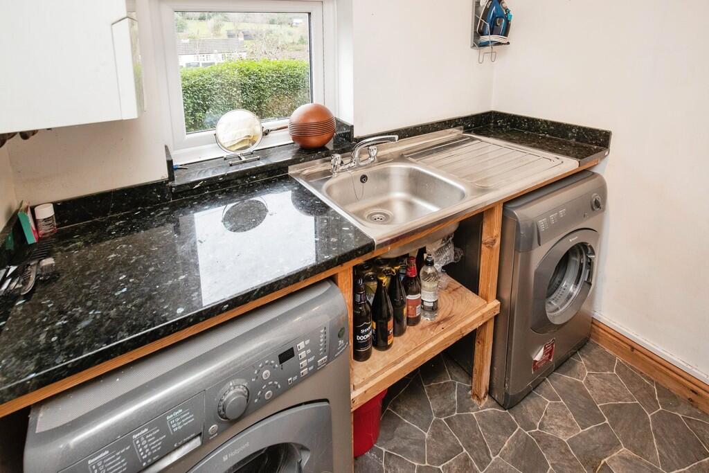 2b3aa5f7-14 20Hil...