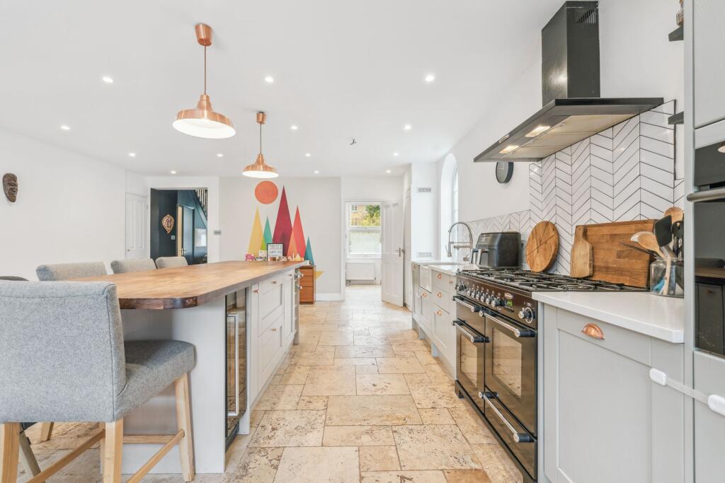 Kitchen_Dining (5)