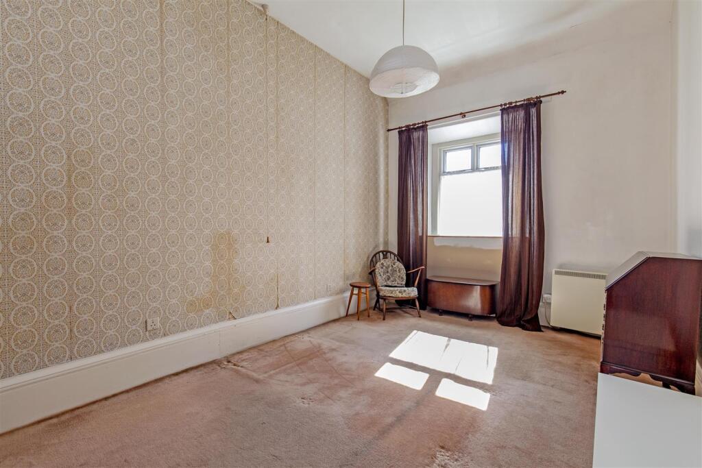Bedroom 2-1.jpg