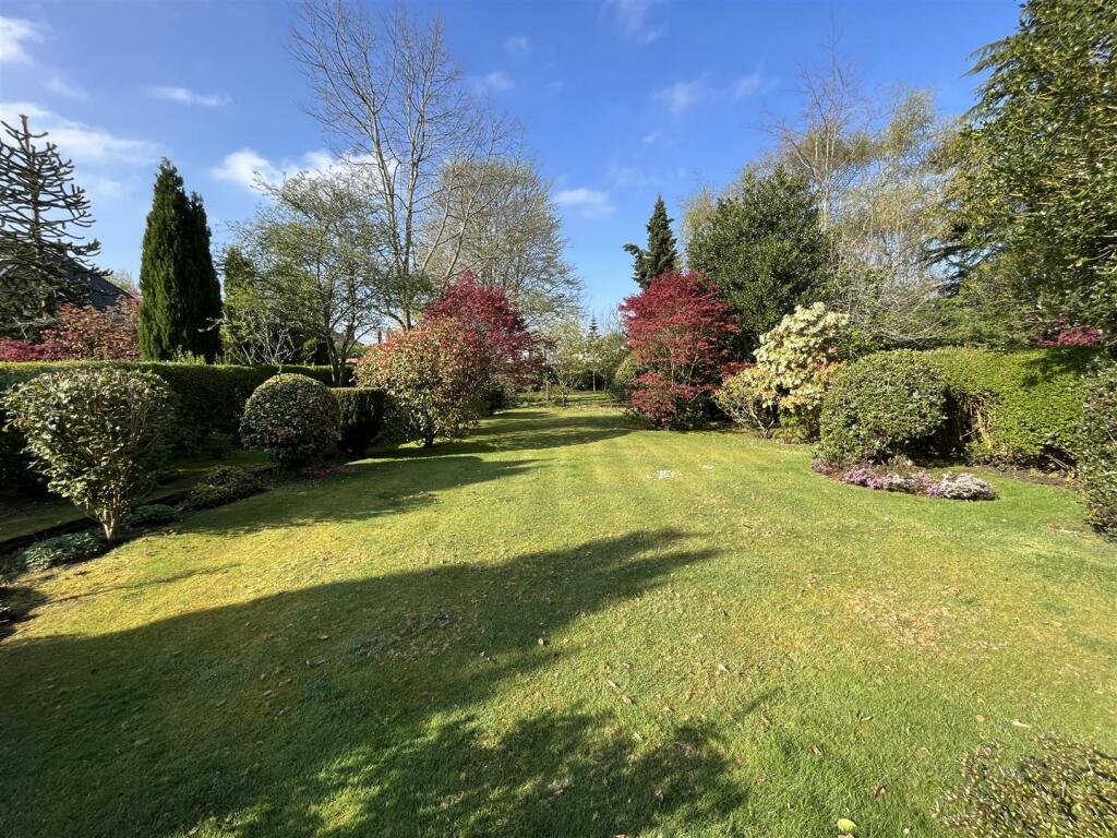 Gardens 2.jpg